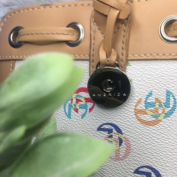 LC America purse!! đ - Picture 3 of 10